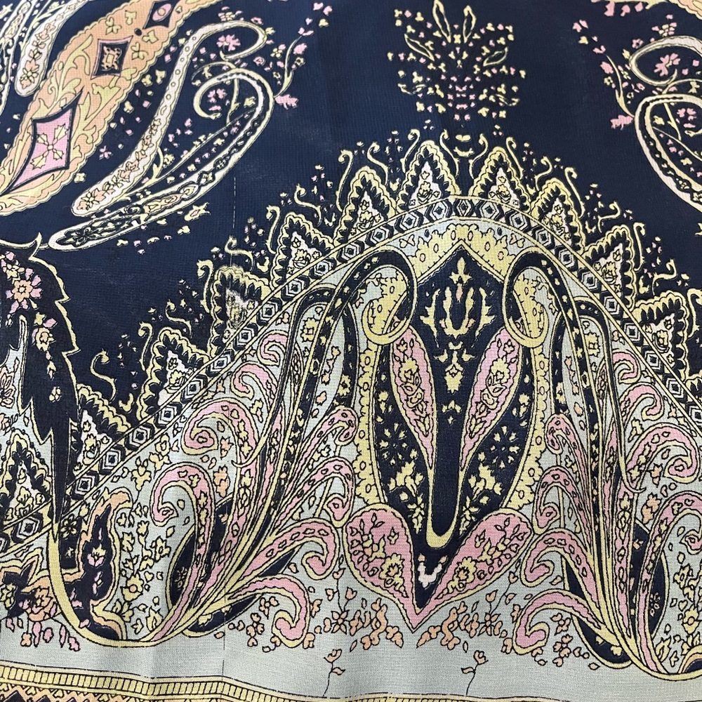 Smart Set Beautiful Top - Picture 8 of 8